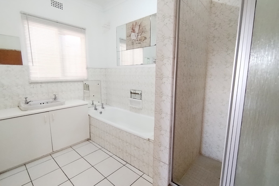 4 Bedroom Property for Sale in Protea Heights Western Cape